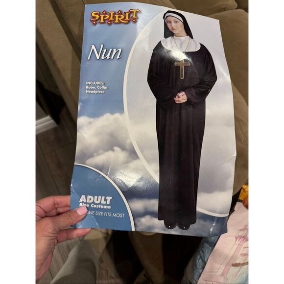 Women’s Nun Costume OSFM - Picture 1 of 3